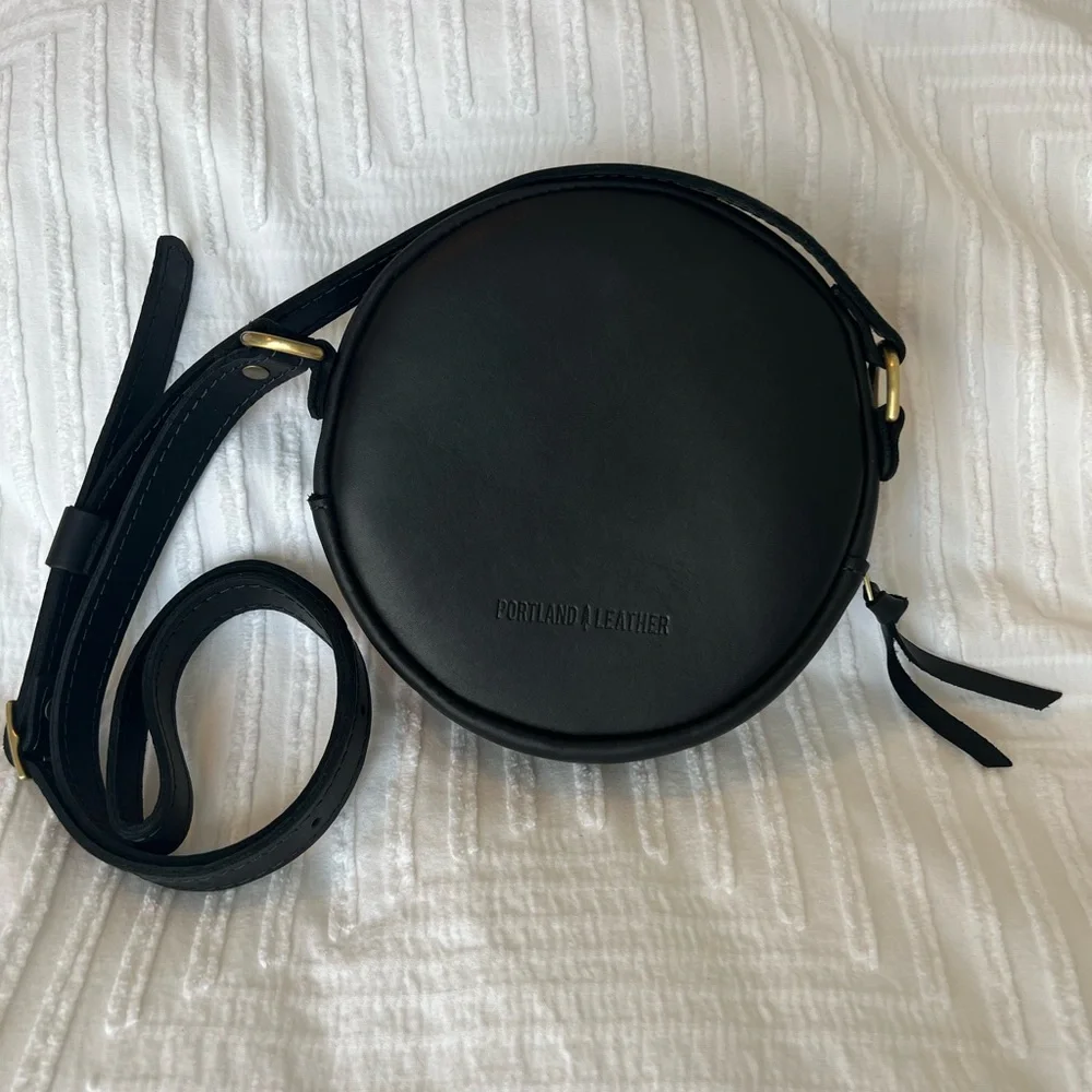 Like New Limited Edition Portland Leather Circle Crossbody Blossom Small - Picture 6 of 11
